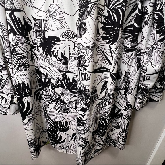 Amanda Smith Suits Black & White Leaf Print Trench Coat Size 16 - Picture 9 of 14